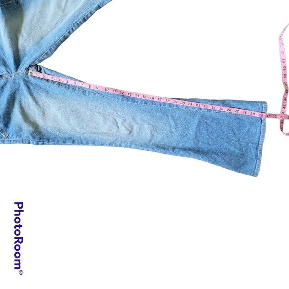 G UNIT Blue Flare Jeans - 9 - Picture 12 of 12